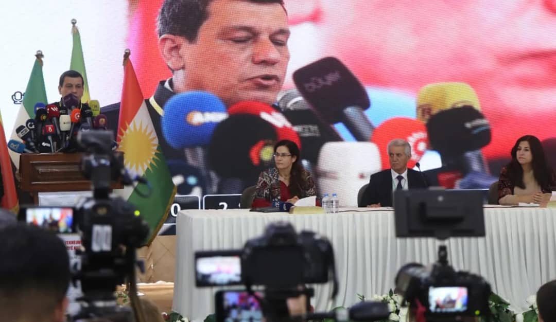 Lancement du forum "Unité de la position kurde" à Qamishli avec une large participation et le soutien américain.