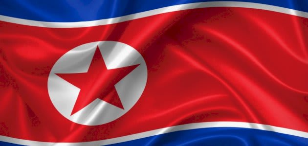 La Corée du Nord teste des armes avancées sur un navire de guerre et renforce l'armement nucléaire en mer.