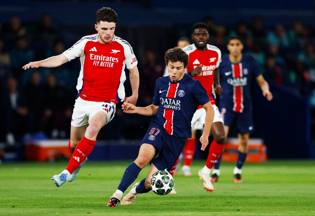 Paris Saint-Germain outperforms Arsenal and qualifies for the Champions League final in 2025.