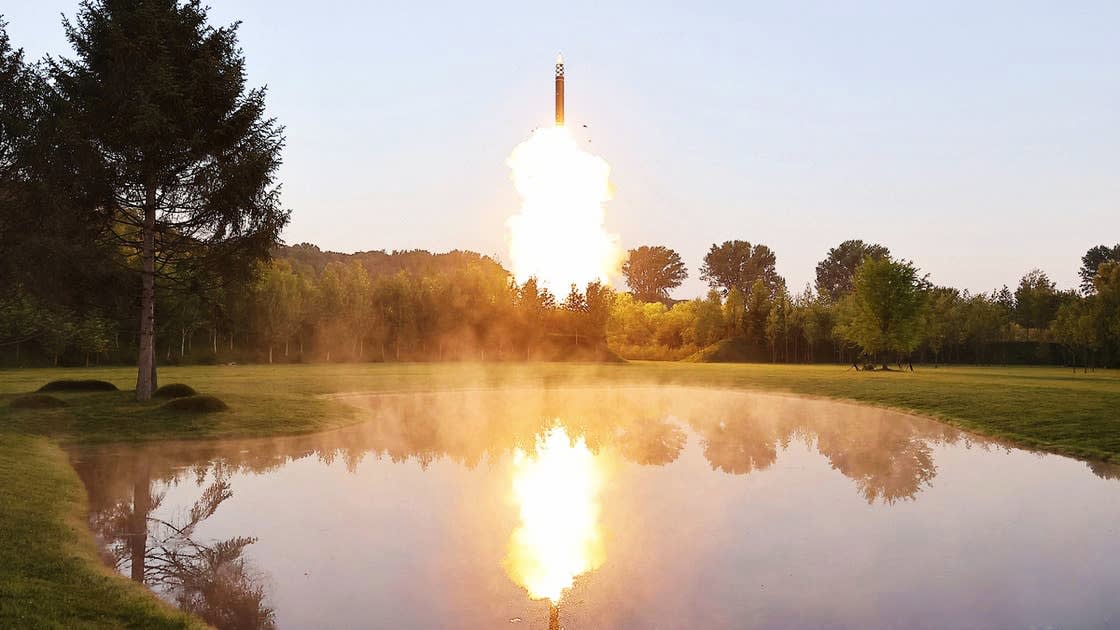 Le lancement d'un missile balistique par la Corée du Nord suscite des inquiétudes internationales.