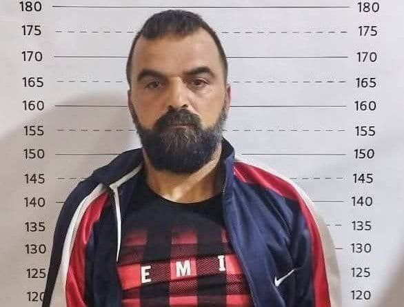 القبض على عنصر من "لواء درع الساحل" بتهمة تنفيذ اعتداءات وتوثيقها في اللاذقية