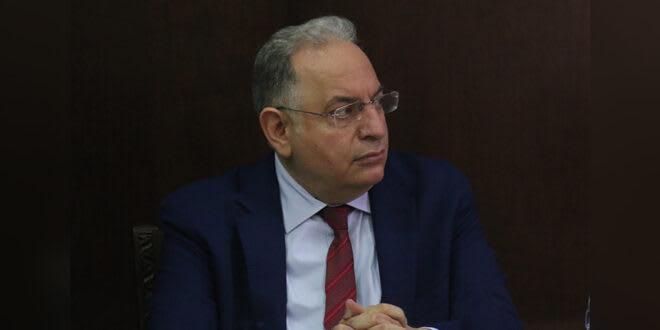 Der syrische Finanzminister: Die Aufhebung der Sanktionen wird zur Rückkehr der Flüchtlinge und zur Wiederherstellung der Wirtschaft beitragen.