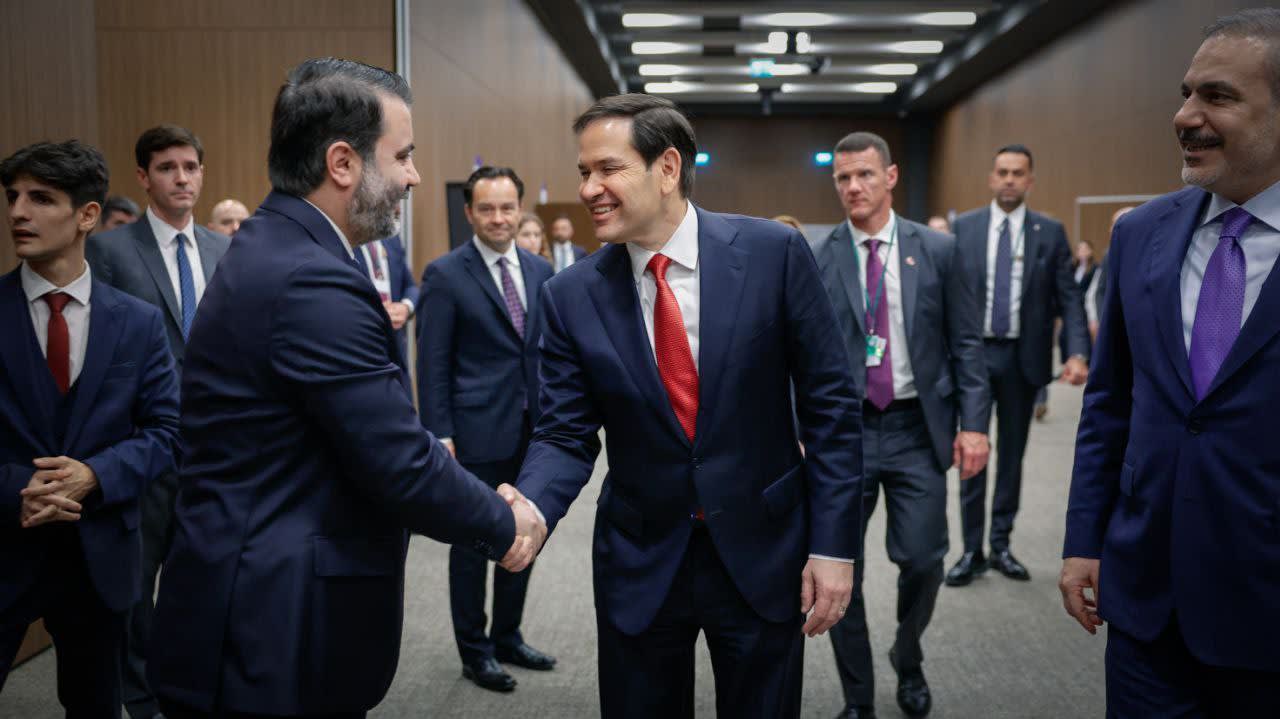ABD Dışişleri Bakanı: Suriye ilerleme kaydederse Kongre'den yaptırımların kalıcı olarak kaldırılmasını talep edeceğiz.