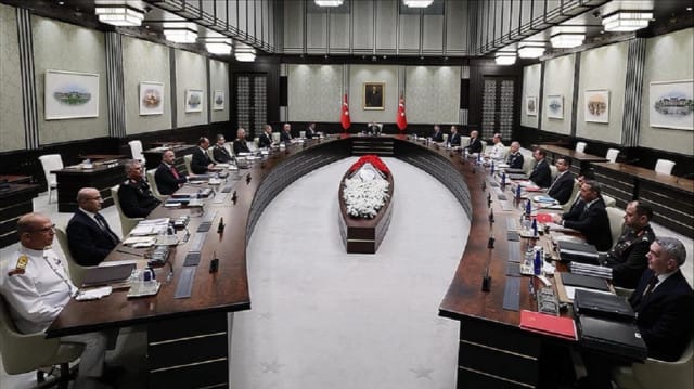 El Consejo de Seguridad Nacional de Turquía confirma el continuo apoyo de Ankara a los esfuerzos del gobierno sirio para garantizar la estabilidad en todo el país.