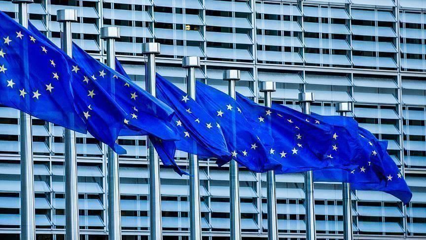 La Unión Europea está considerando imponer nuevas sanciones a Rusia, incluyendo la exclusión de bancos de "SWIFT".