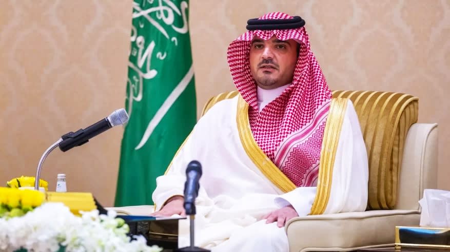 Le ministre de l'Intérieur saoudien signe des accords avec l'Amérique pour renforcer les capacités des forces de sécurité.
