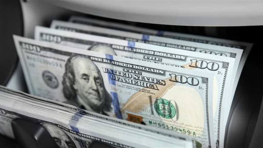 El dólar sube y el yen cae en medio de movimientos en los mercados de bonos.