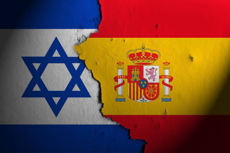 Barcelona cuts its institutional ties with Israel and suspends the friendship agreement with Tel Aviv.