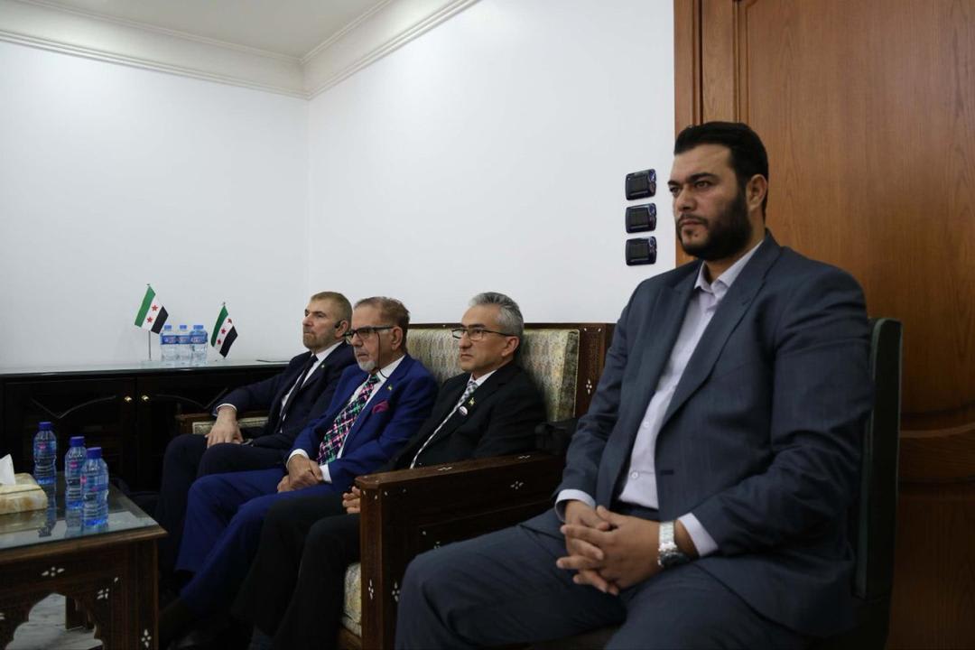 Suriye İletişim Bakanı, Avustralya'daki diasporadan bir heyetle buluşuyor.