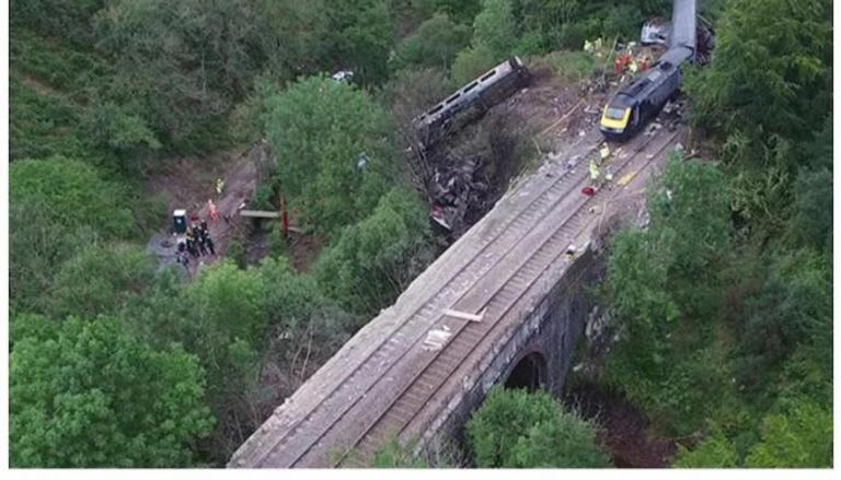 Tren kazası mı yoksa patlama mı? Moskova, Bryansk'taki tren kazası olayının ayrıntılarını açıklıyor.