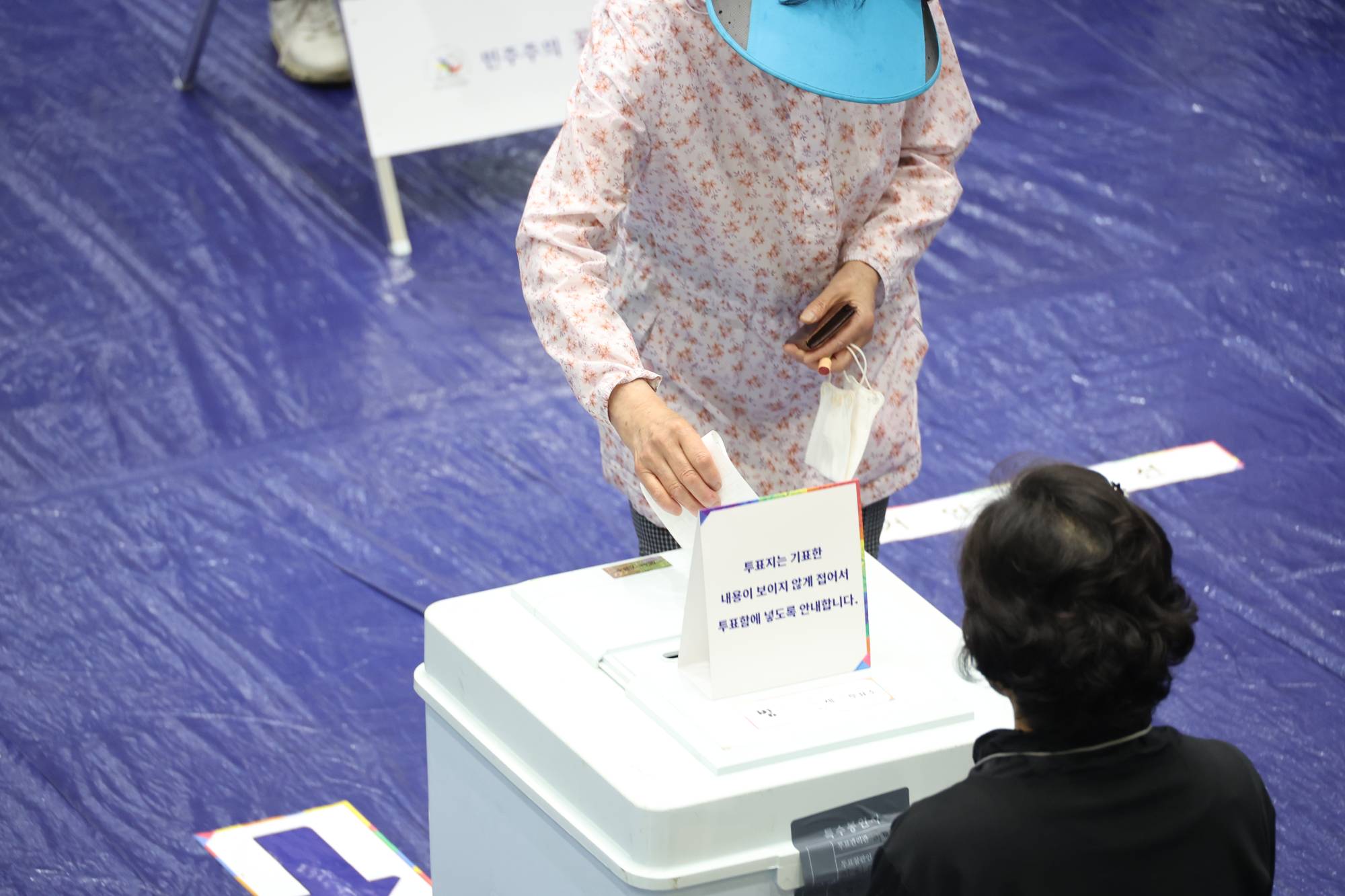 Die Wahlurnen werden in Südkorea geöffnet, um einen neuen Präsidenten zu wählen.