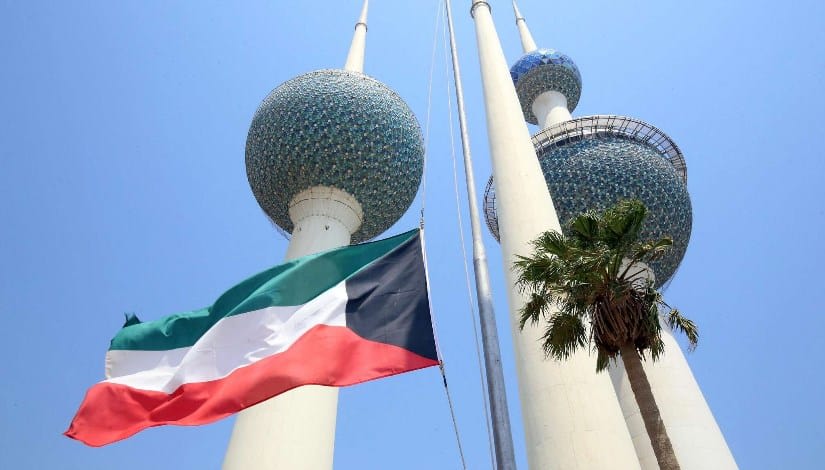 Kuwait entzieht Stammesführern zweier Stämme und ihren Anhängern die Staatsbürgerschaft.