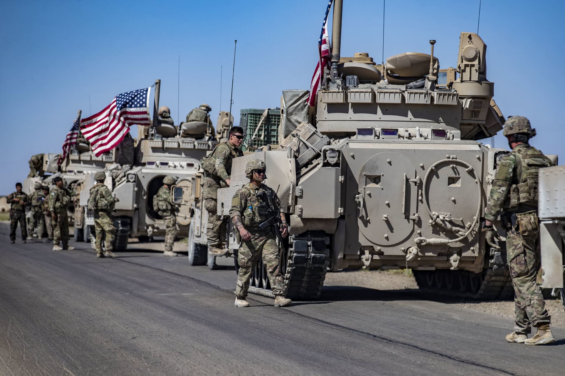 Responsable : Les États-Unis vont évacuer toutes leurs bases en Syrie en en maintenant une seule.