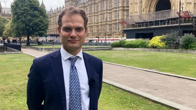 Britischer Minister über "Ex": Das Vereinigte Königreich verpflichtet sich, mit Syrien zusammenzuarbeiten, um diesen Moment zu nutzen und die Stabilität zu stärken.