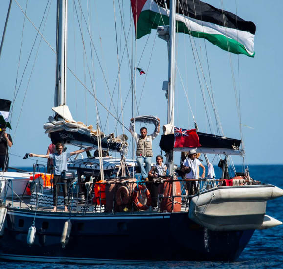 اللوم يقع على إسرائيل بعد تعطل أجهزة الملاحة في السفينة "مادلين" المتجهة إلى غزة