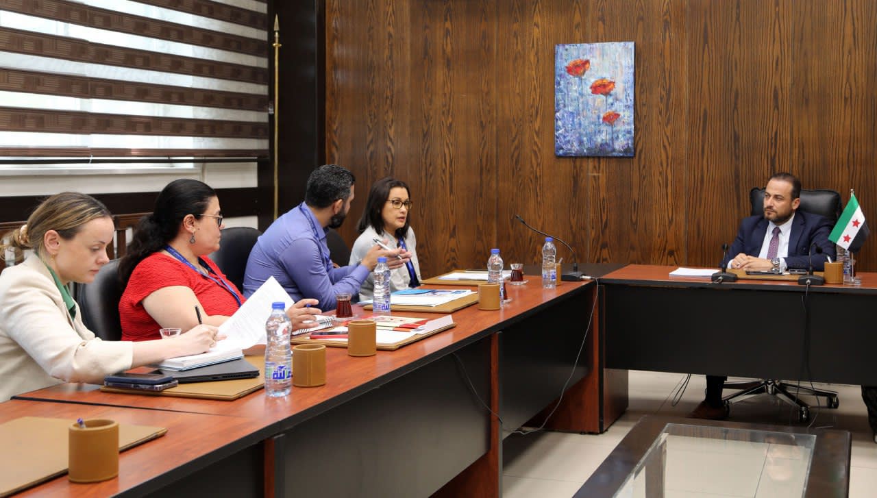 The Ministry of Education is discussing with UNICEF the ministry's preparations for the general certificate exams in Syria.