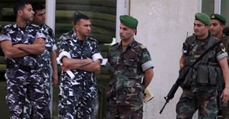 Yemeni arrested in Beirut on charges of spying for "Mossad" and providing information about the Houthis.
