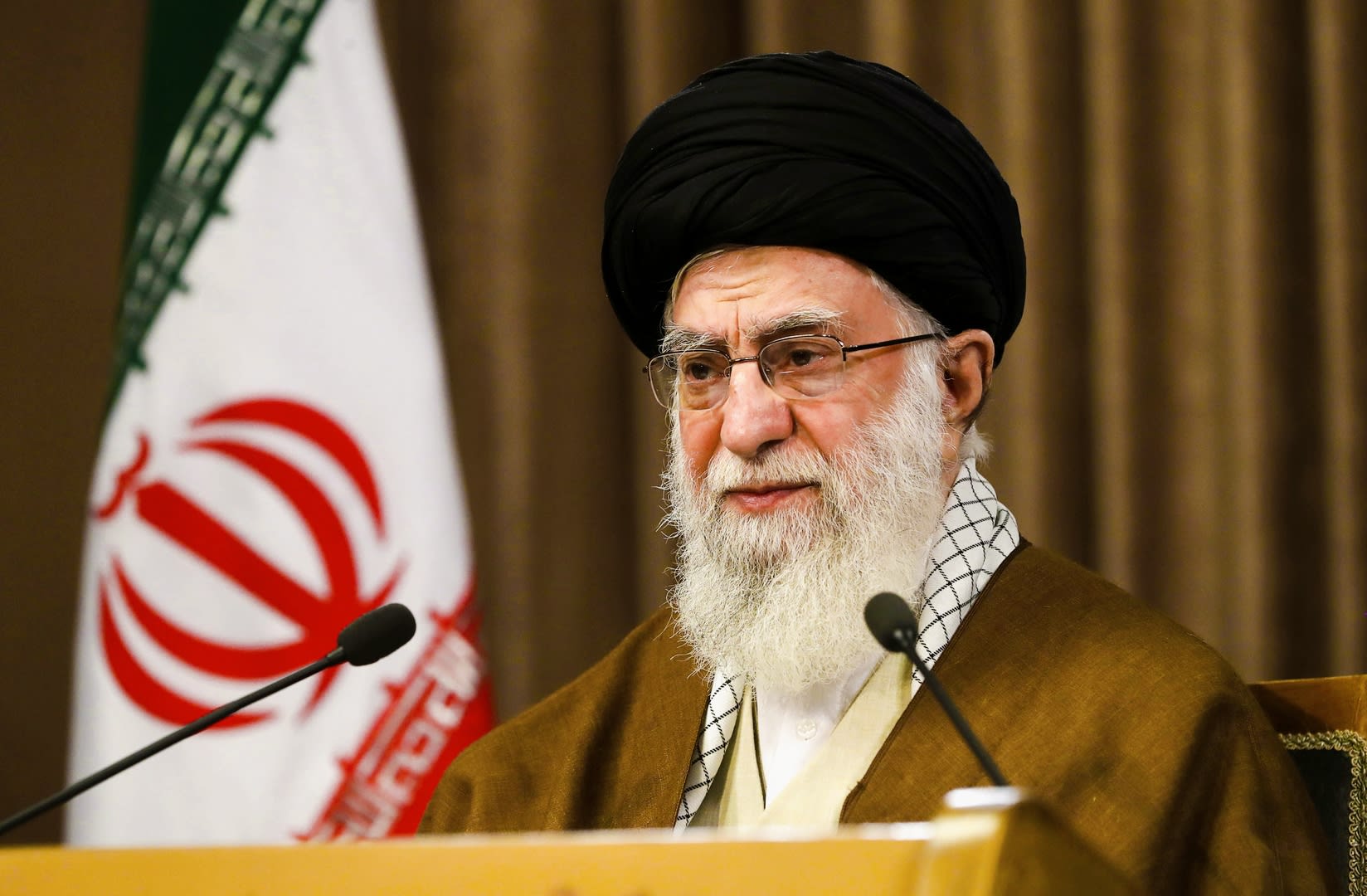 Khamenei's advisor killed in Israeli strikes... and the leader vows "severe punishment".