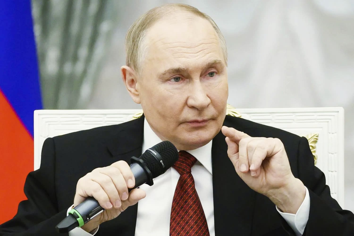 Putin, İsrail'in İran'a yönelik saldırıları sonrasında diplomatik arabuluculuk çağrısında bulunuyor.