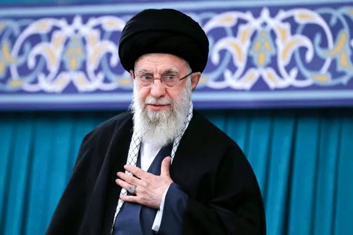 خامنئی و خانواده‌اش در زیرزمینی پناهنده شده‌اند در حالی که حملات اسرائیلی به ایران ادامه دارد.