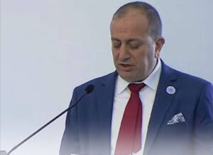 El ministro de Deportes sirio forma un comité de gobernanza para fortalecer la transparencia y la reforma institucional.