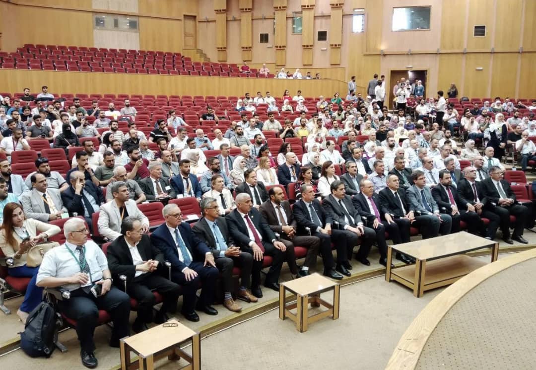 Şam'da Yenilenebilir Enerji Konferansı, tüketimden inovasyona geçiş çağrısıyla başladı.