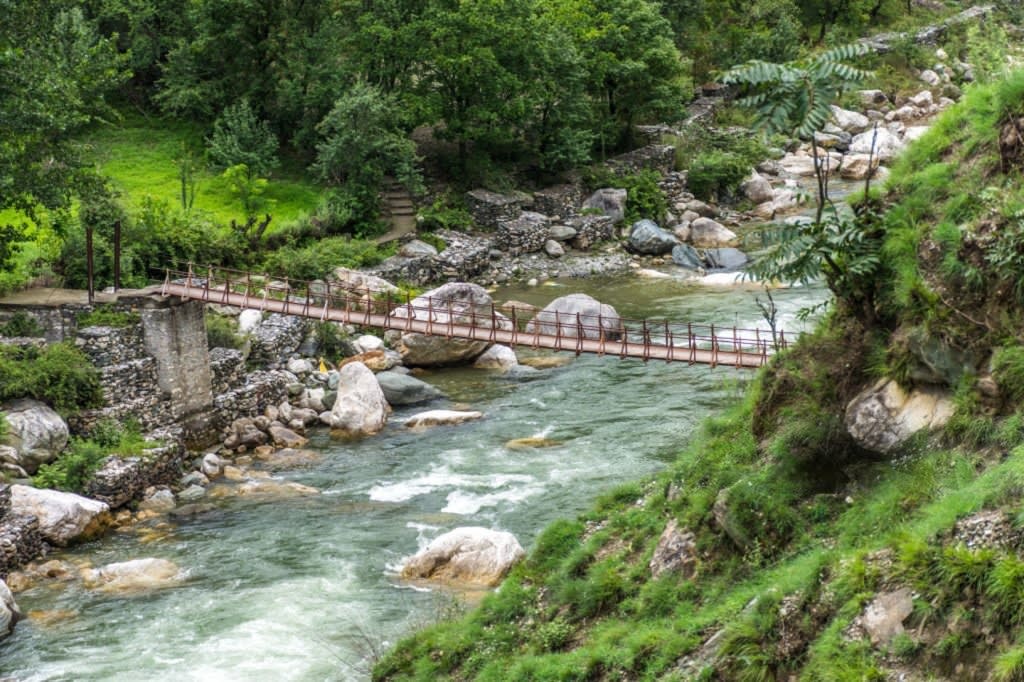 Jibhi & Tirthan Valley Escape with Jalori Pass Camping — photo 1