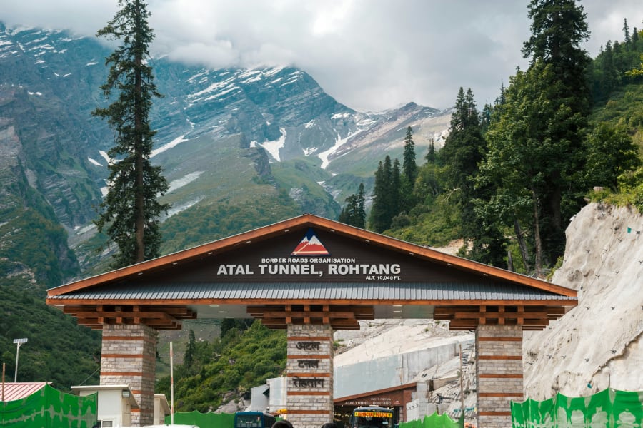 Drive through Atal Tunnel to Sissu