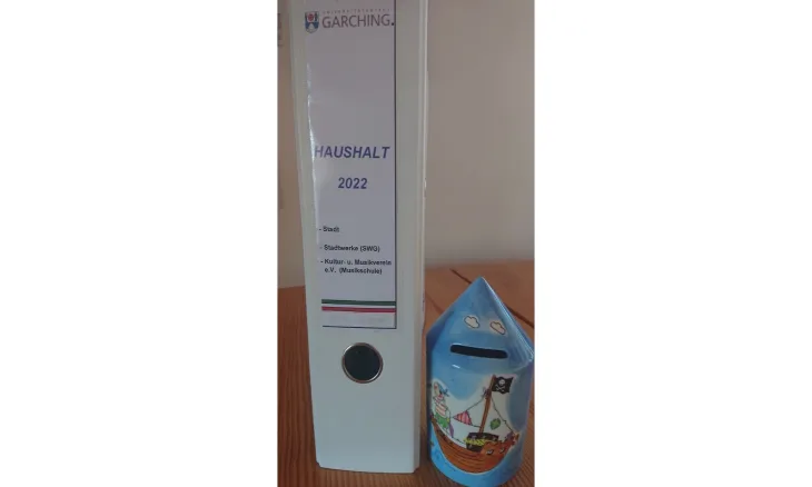 Haushalt mit Spardose