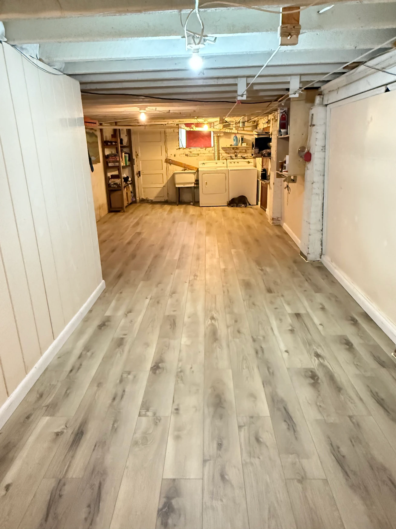Light weathered wood plank flooring