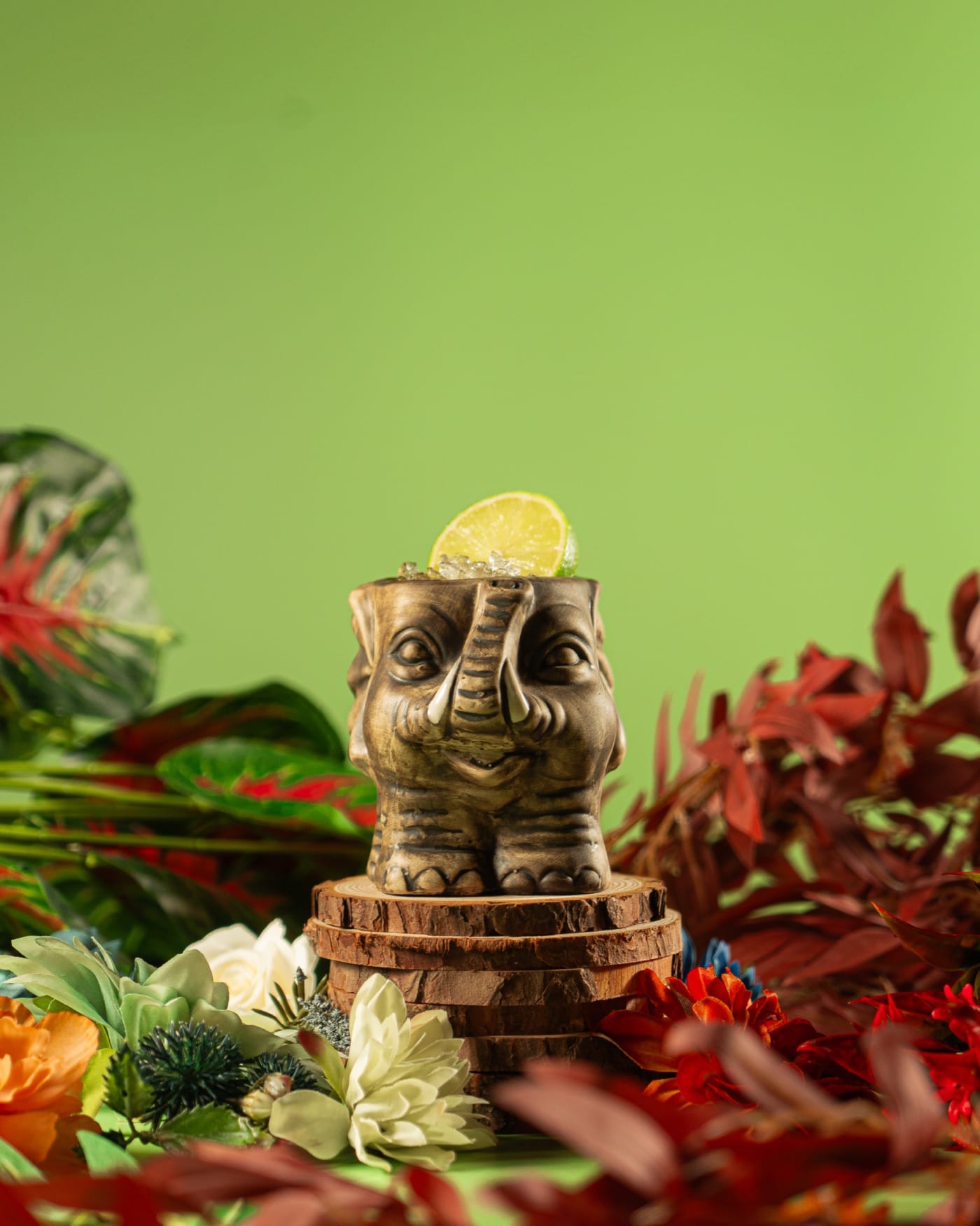 Elephant tiki mug with lemon garnish at Rose Street Garden, Edinburgh