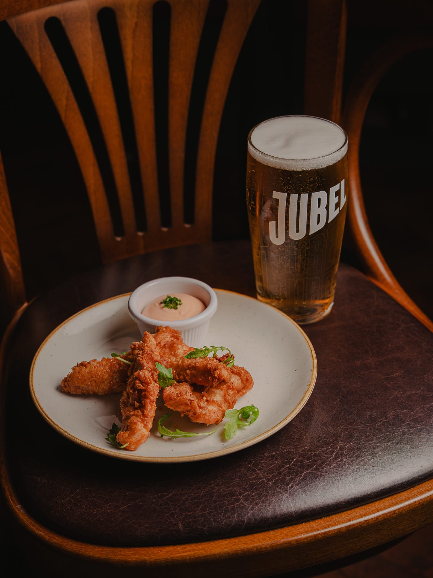 Jubel pint with crispy chicken tenders at Ryan’s of Edinburgh
