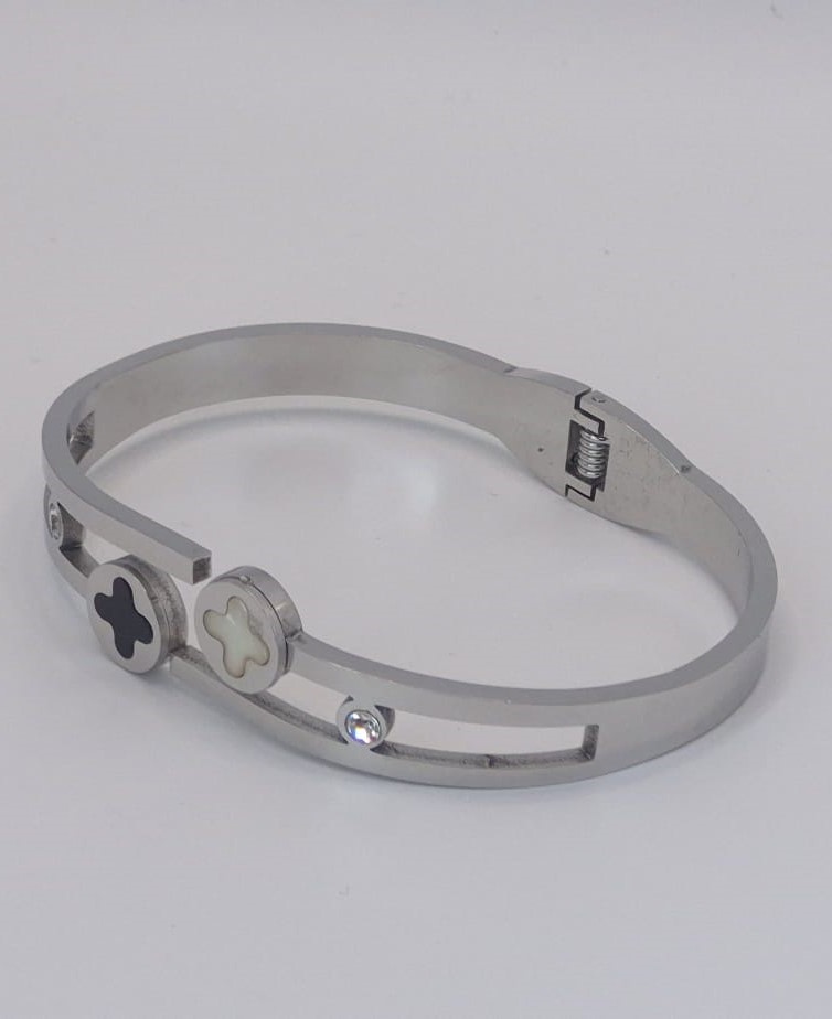 Bracelets product 4