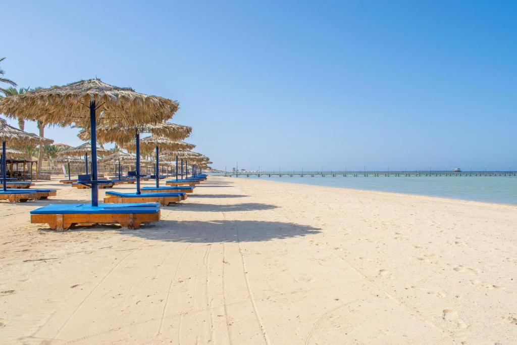 باروتيل كرتيستال بيتش — 12