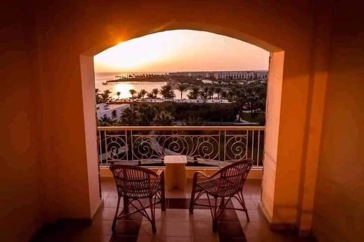 رويال بريكا — 14