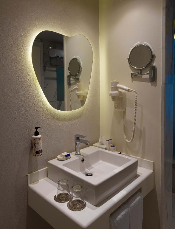 Casa Blue Resort — 8