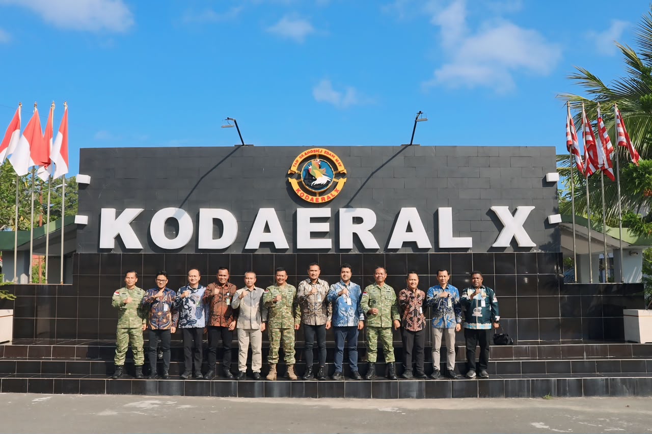 KOMANDAN KODAERAL X TERIMA COURTESY CALL EXECUTIVE GENERAL MANAGER PERTAMINA PATRA NIAGA REGIONAL PAPUA MALUKU