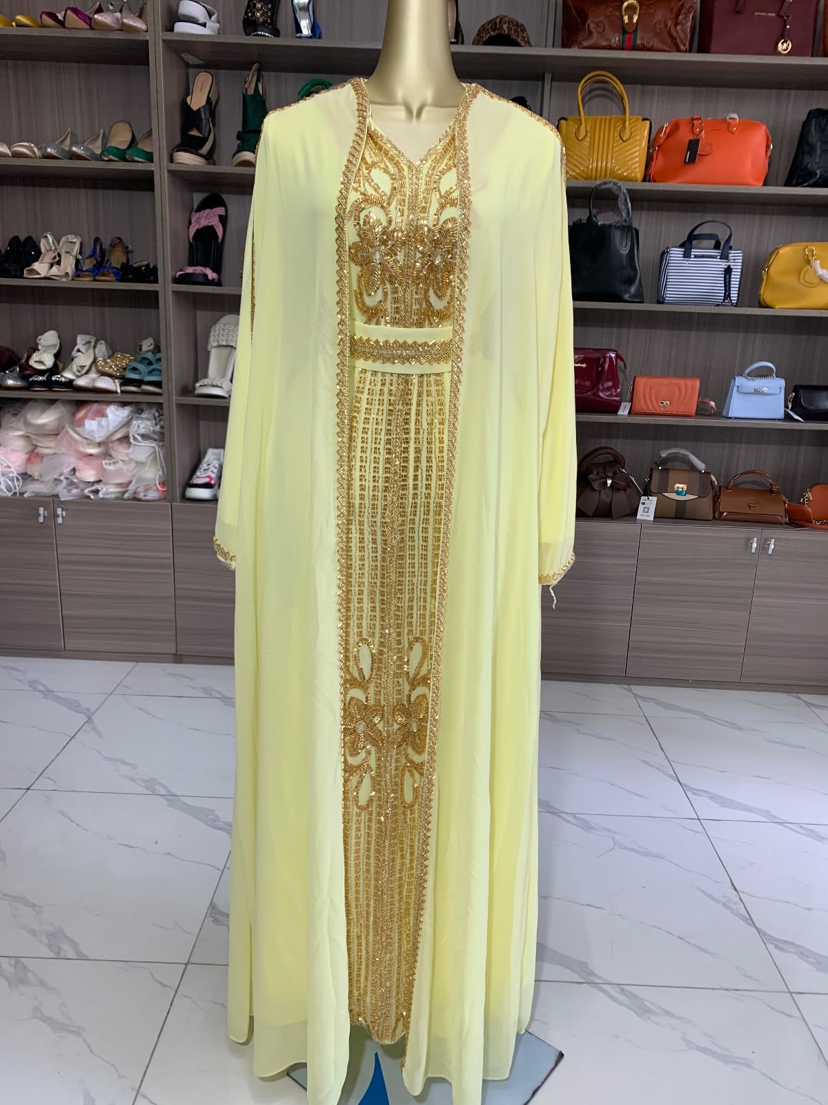 ST fashion, photo 1 of 2