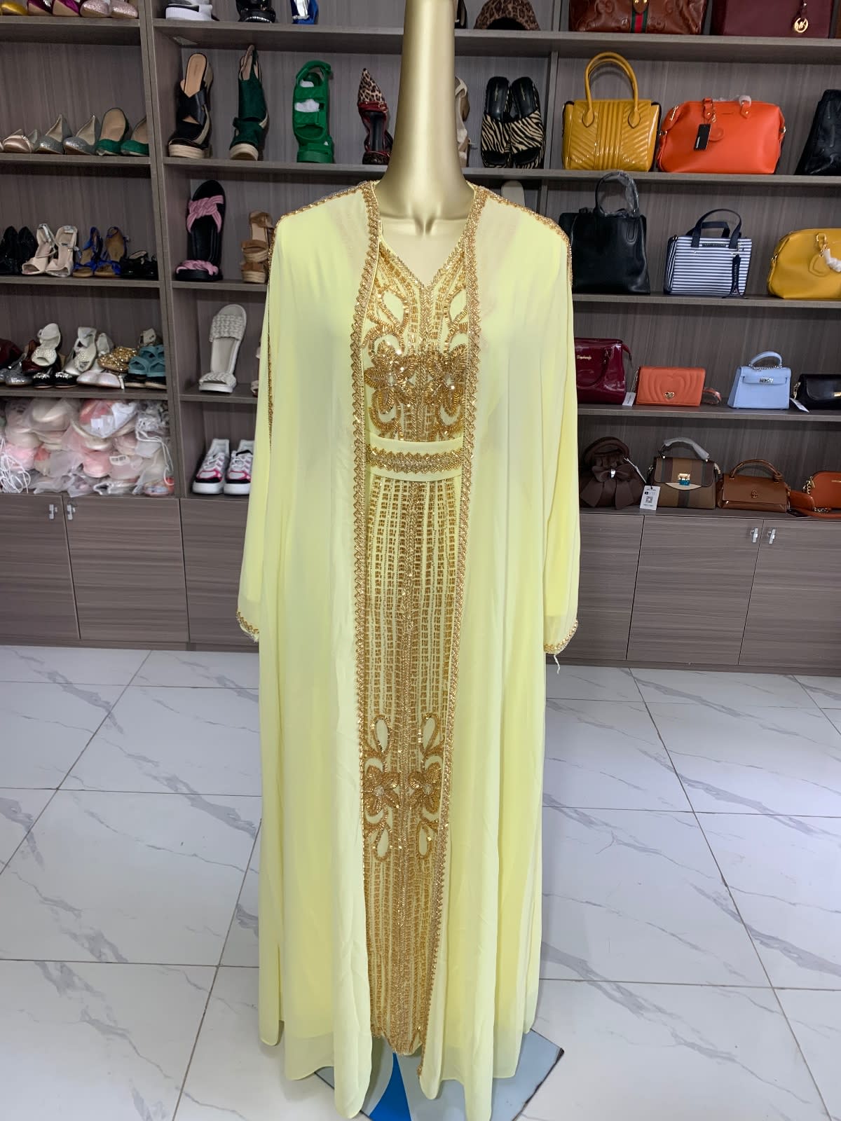 ST fashion, photo 2 of 2