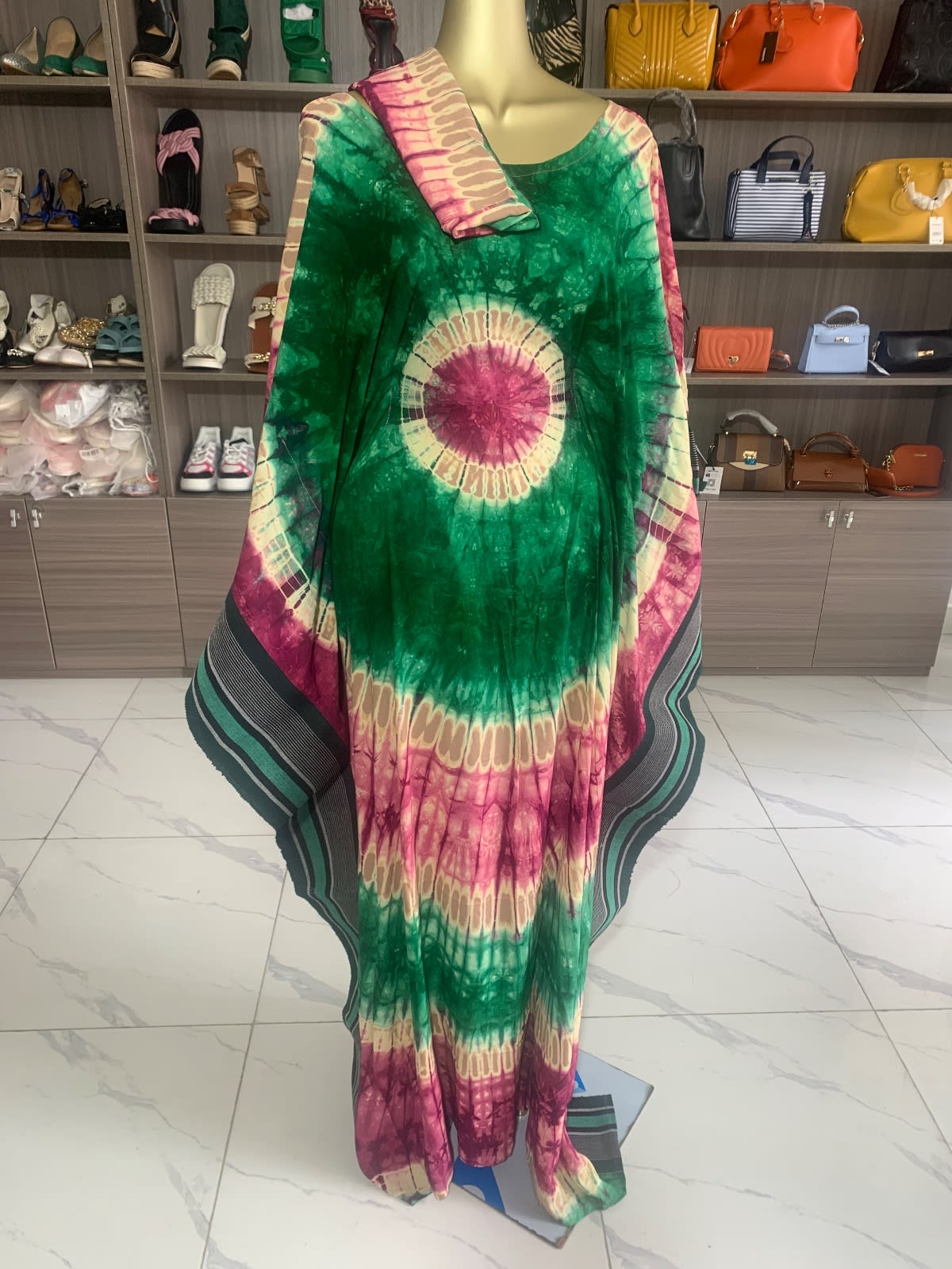 ST fashion, photo 1 of 2
