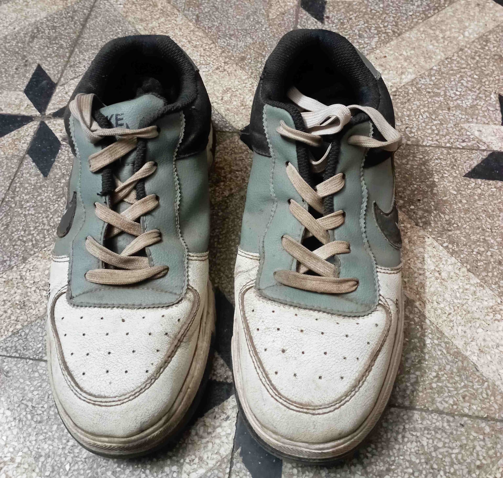 Shoe before cleaning