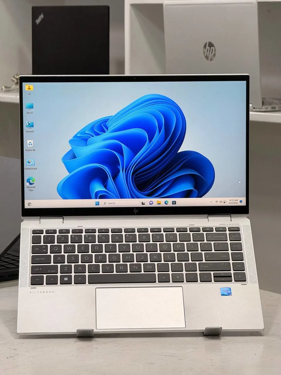 HP Elitebook 1040 G8