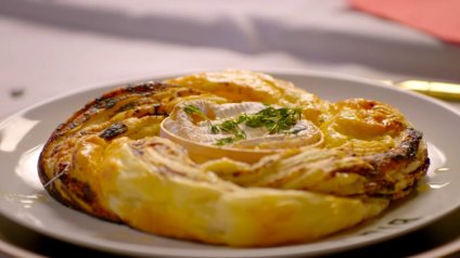 The Jheeze Straw Big Zuu Christmas Eats Dave Channel