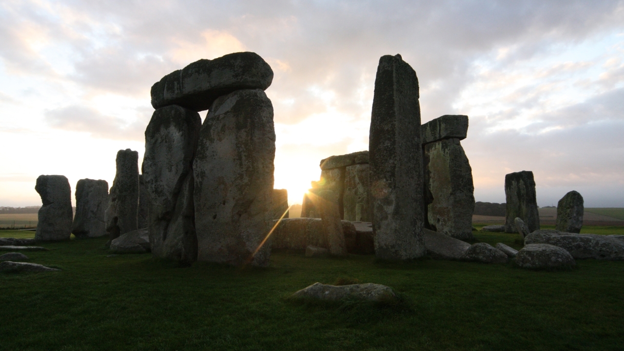 mystery still cloaks the island of stonehenge Stonehenge is a unique prehistoric monument, at the centre of a rich and varied prehistoric landscape, and a world heritage site × english heritage shopping. mystery still cloaks the island of stonehenge Stonehenge is a unique prehistoric monument, at the centre of a rich and varied prehistoric landscape, and a world heritage site × english heritage shopping.