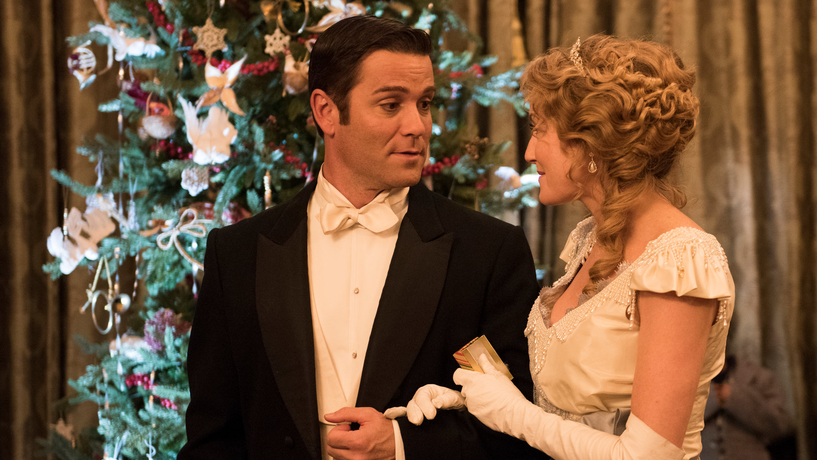 Once Upon a Murdoch Christmas (2016 Special) Murdoch Mysteries Series