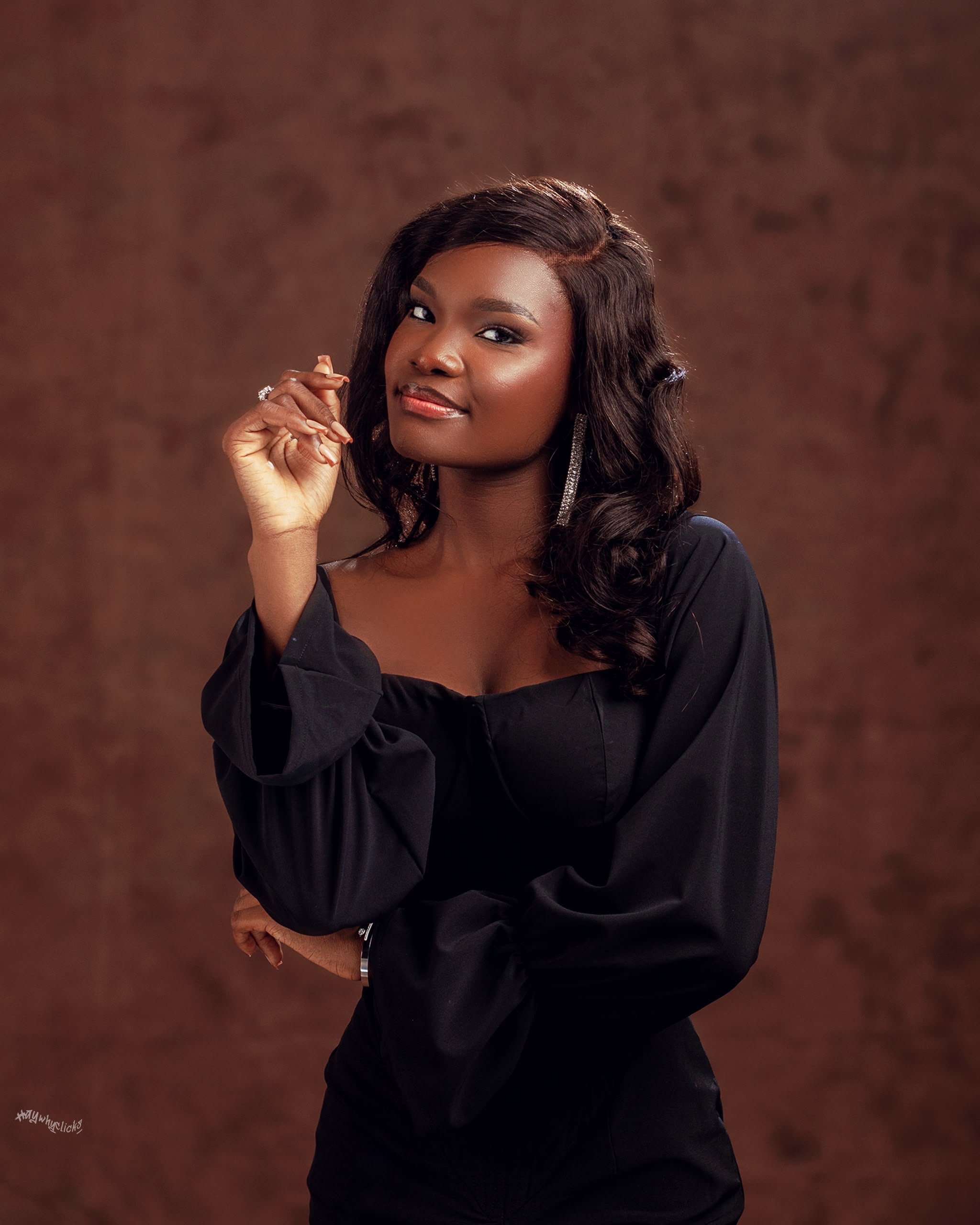Anjola ADESODUN