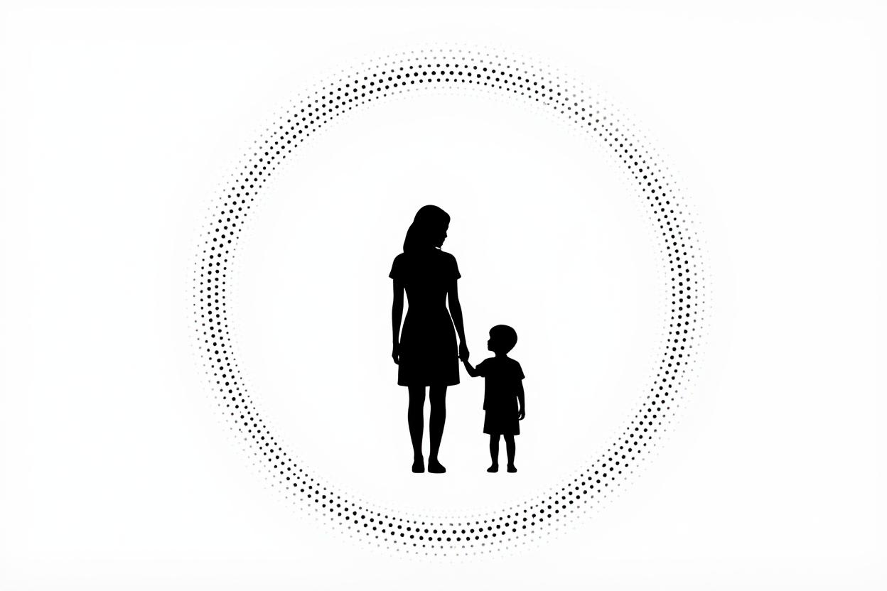 Protección de datos familiares — reducción de exposición digital Proteger datos familiares. Mujer con vestido protegiendo a hijo con círculo de puntos que se disuelve, protección activa de datos familiares y reducción de exposición