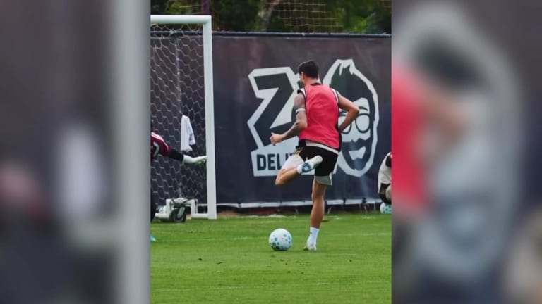 Saúl impressiona em treino do Flamengo com golaço ao estilo de Özil