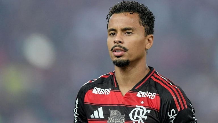 Flamengo planeja negociar volante Allan e Corinthians avalia compra definitiva para próxima temporada