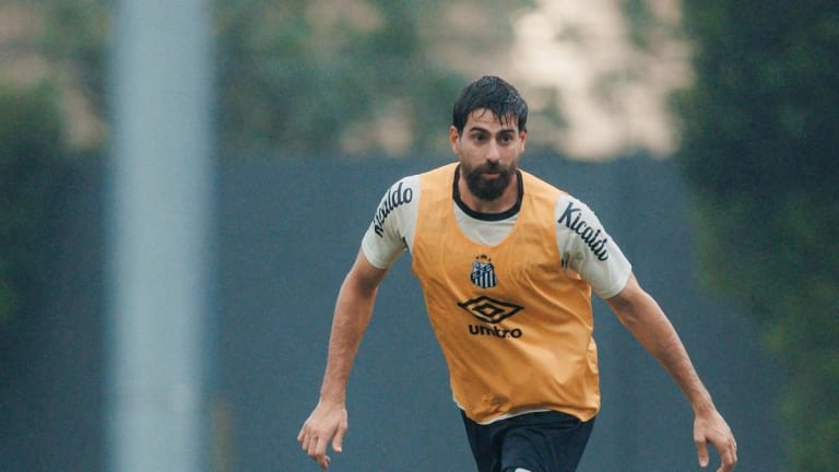 Santos tem retorno de Luan Peres para enfrentar o Flamengo no Brasileirão